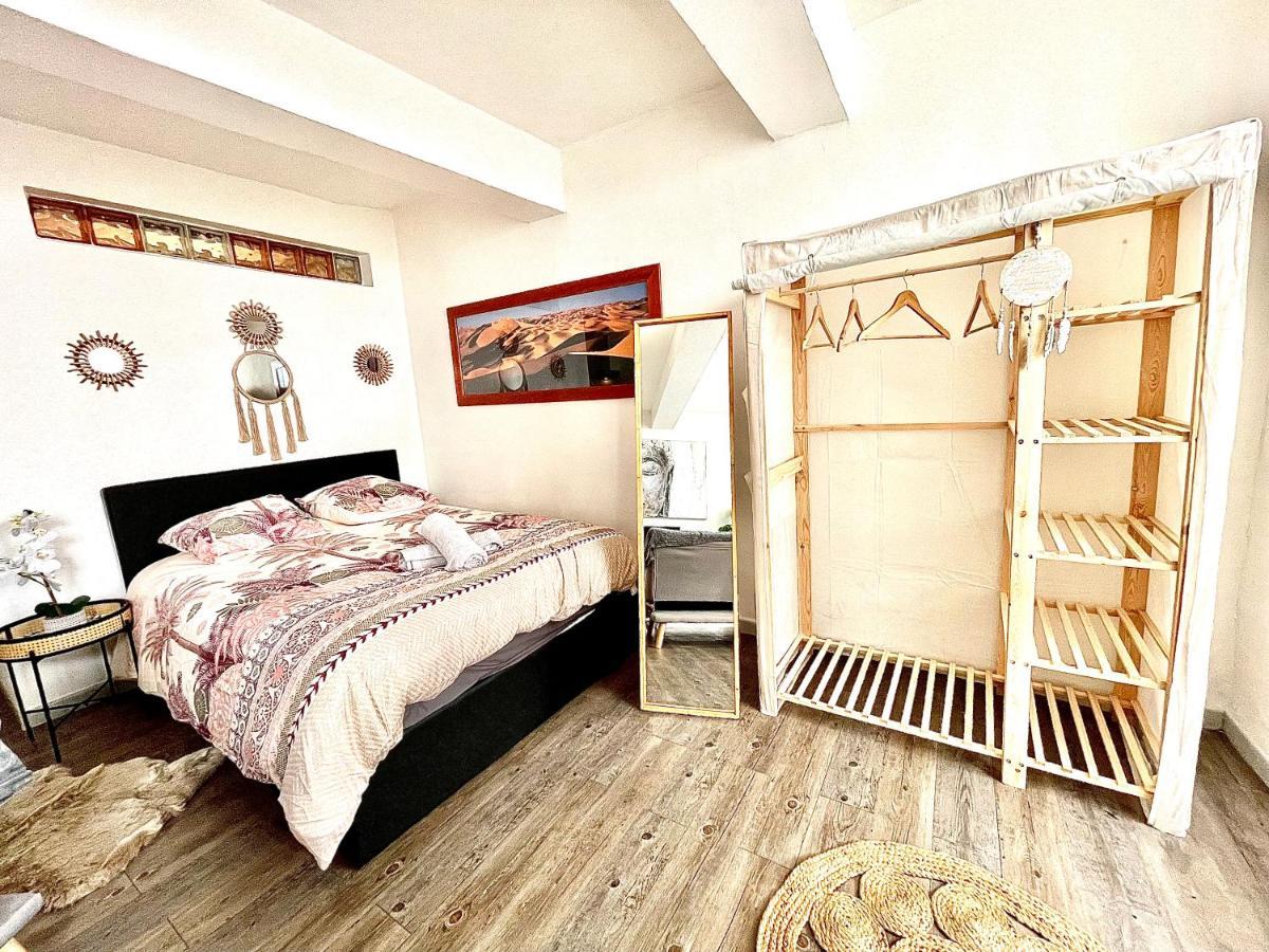 *Le Sahara*Hyper Centre*Wifi* Apartment Salon-de-Provence Bagian luar foto